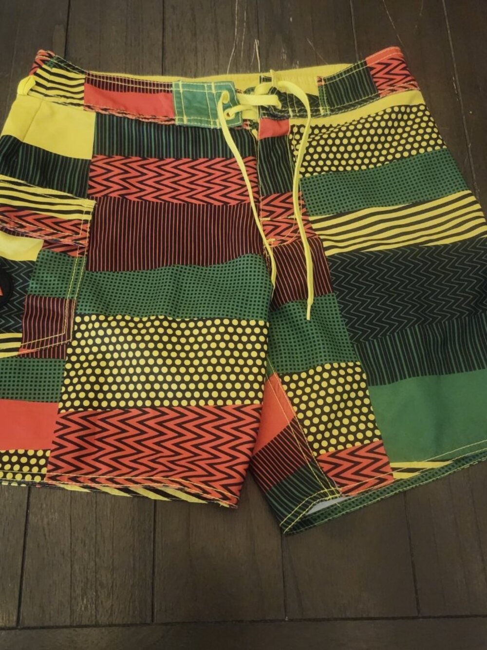 Men's RCVA Colorful Rasta Swim Trunks Size 29 Board Shorts Beach Surf Vacation